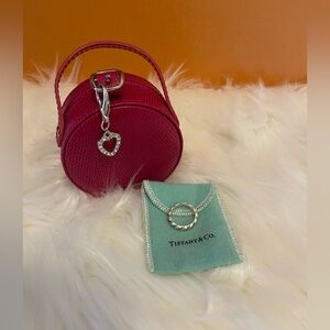 -RARE-💯% Authentic VINTAGE T & co Atlas Twist Groove Stripe Narrow Band Size 5.5